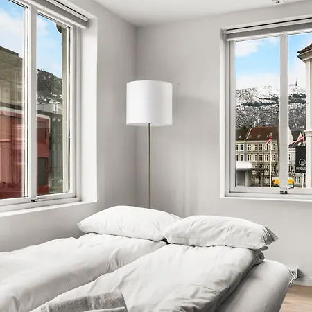 Center, Light & Modern Apartamento