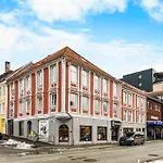 Daire Center, Light & Modern